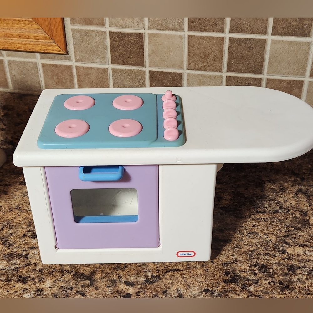 Little Tikes My Size Barbie Dollhouse Funiture Vintage Toy Kitchen Set